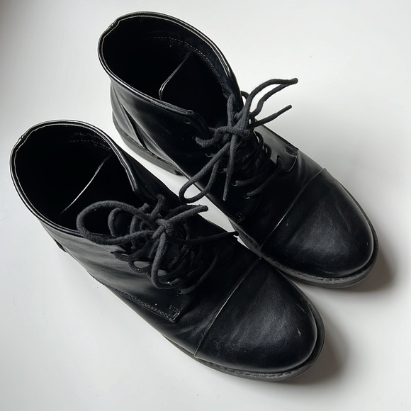 steve madden black leather lace up ankle boots - Picture 6 of 9